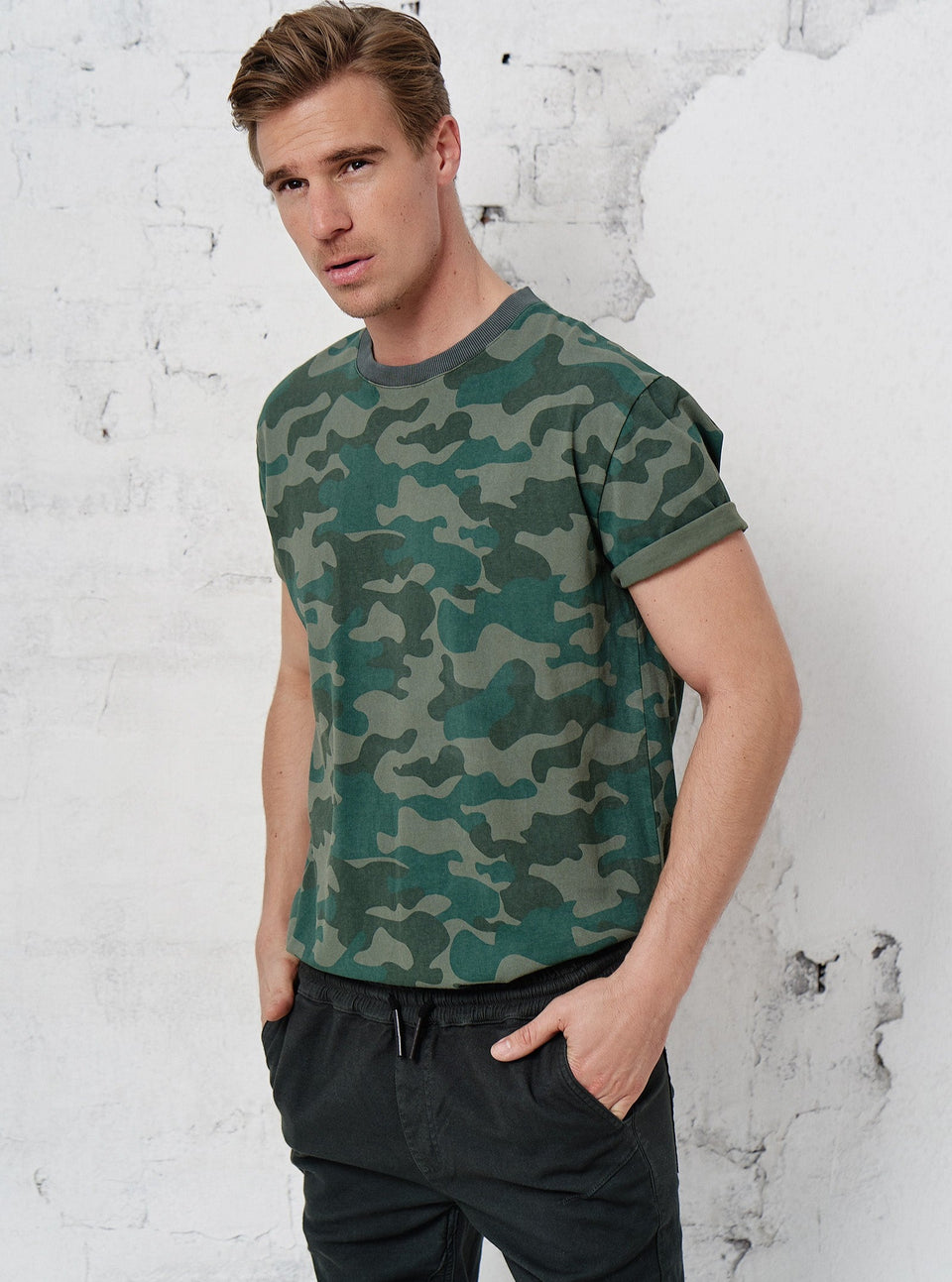 ordinary truffle - T-shirt Gajus