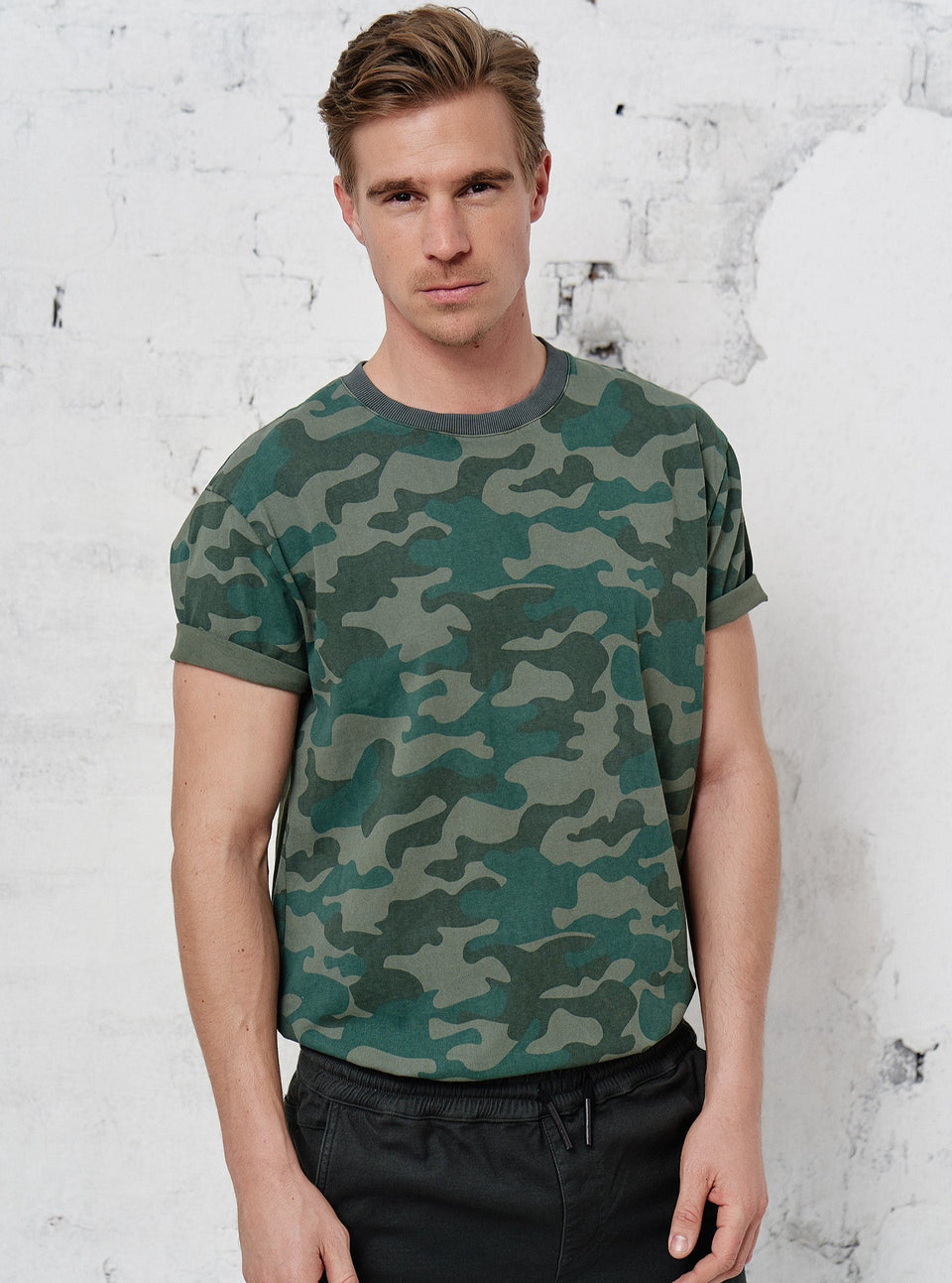 ordinary truffle - T-shirt Gajus