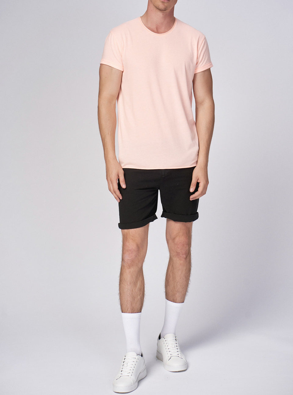 ordinary truffle - basic T-shirt Hugon